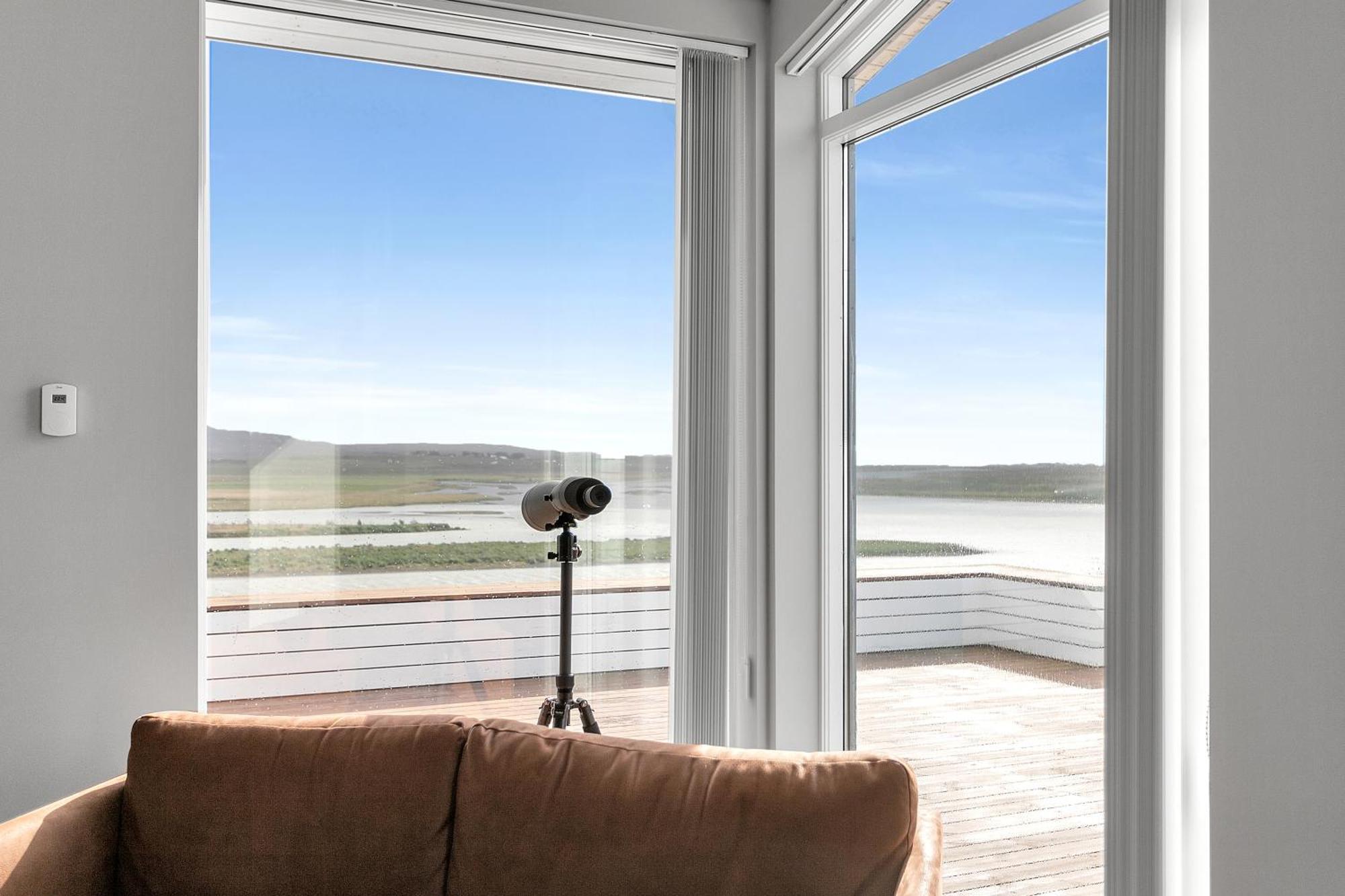 Luxury Villa With River View Laugaras Zewnętrze zdjęcie